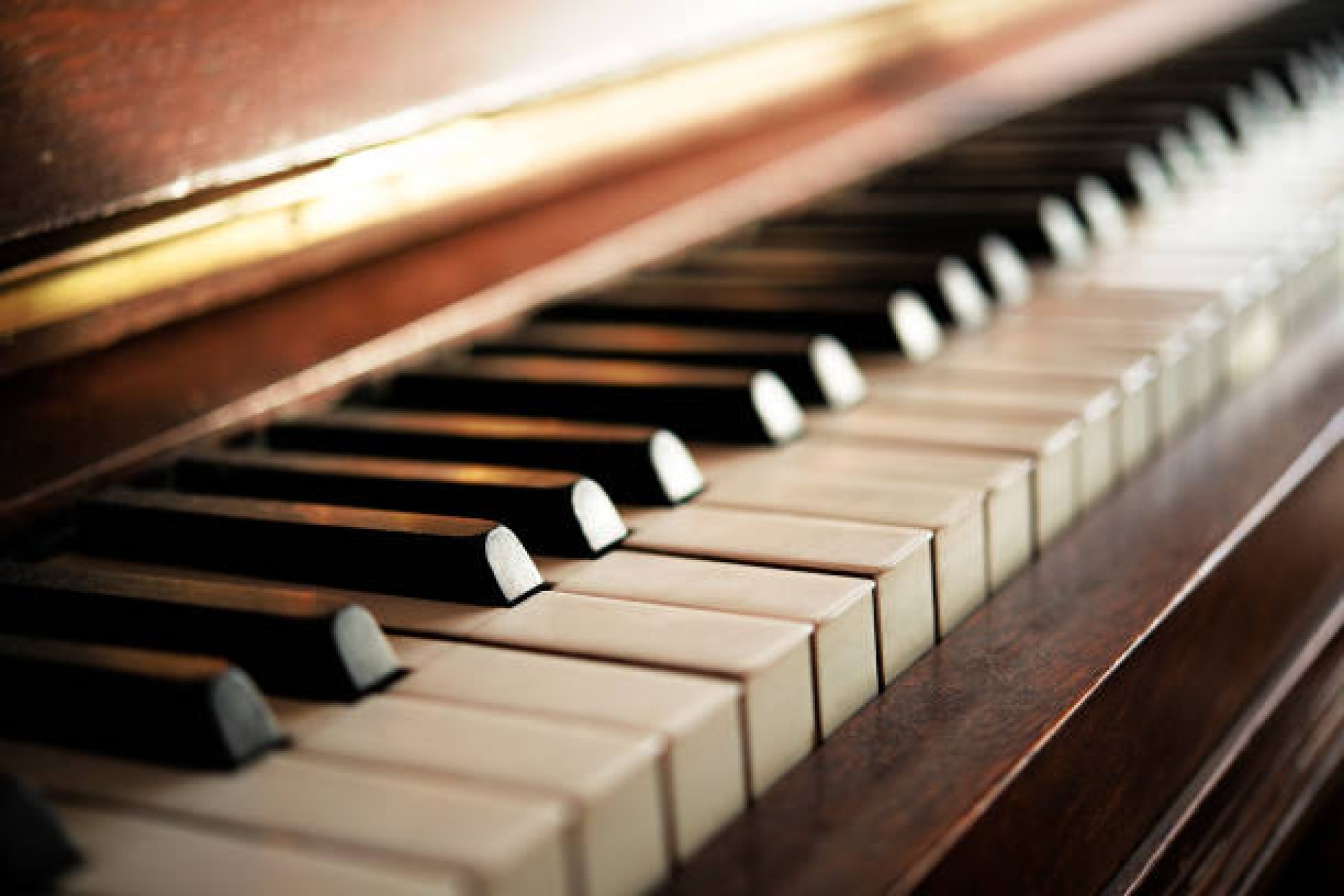 Piano Bar Night with PATRICK PETERS