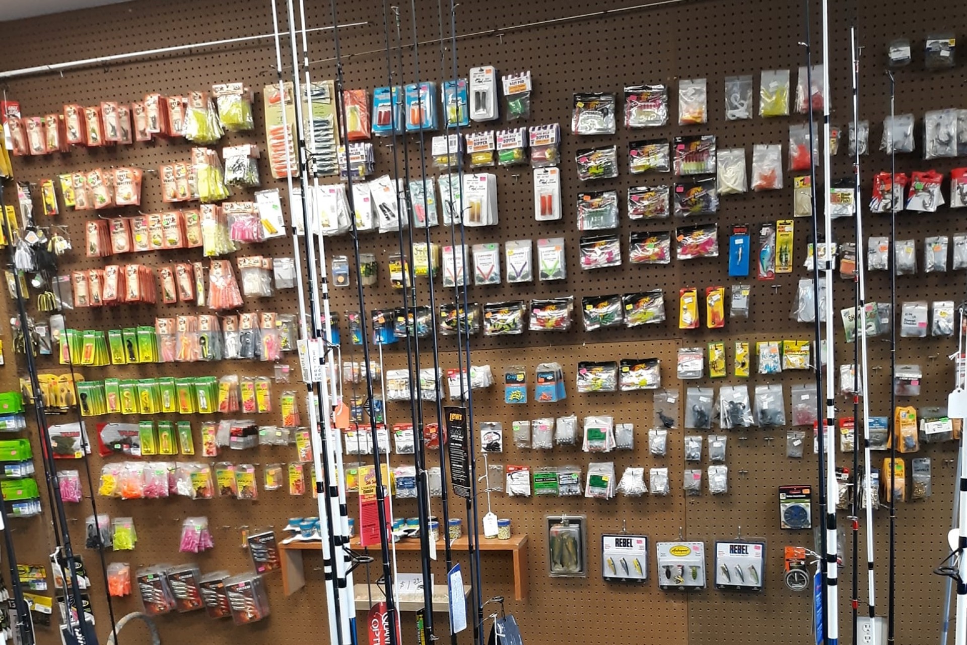 A to Z Bait N Tackle - Meet Ottumwa, Iowa