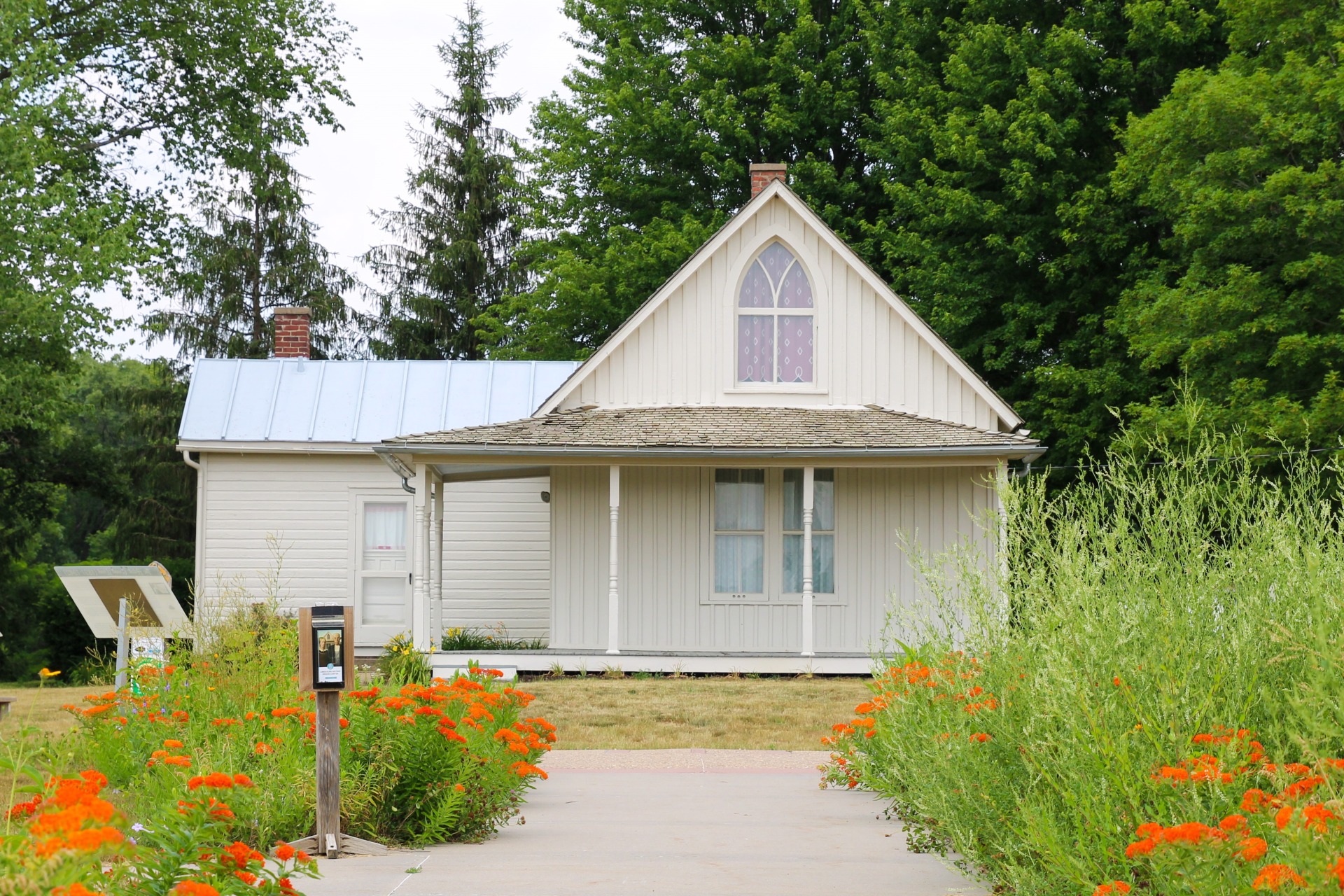 American Gothic House And Center